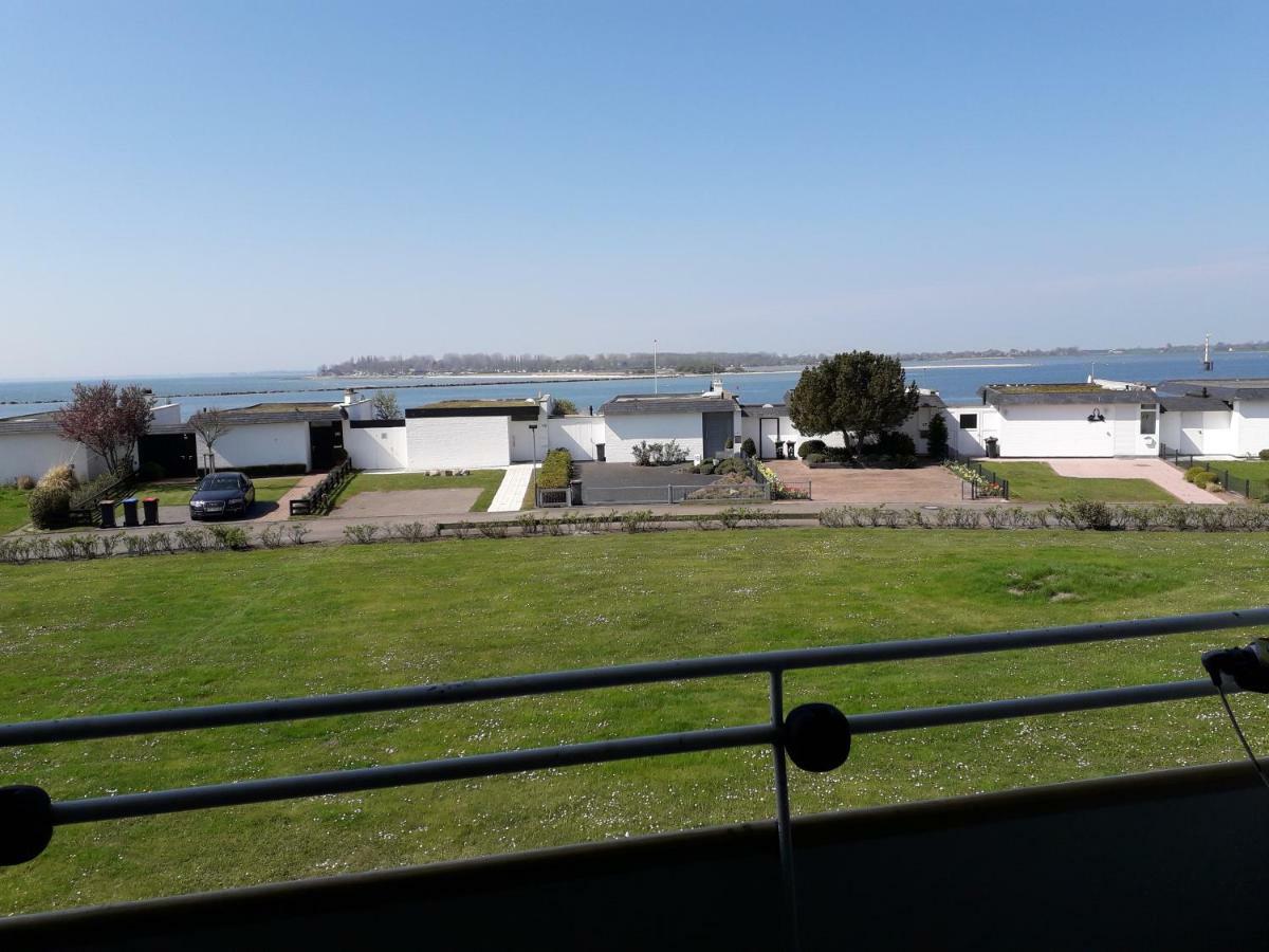 Apartment Mit Balkon Und Meerblick *
